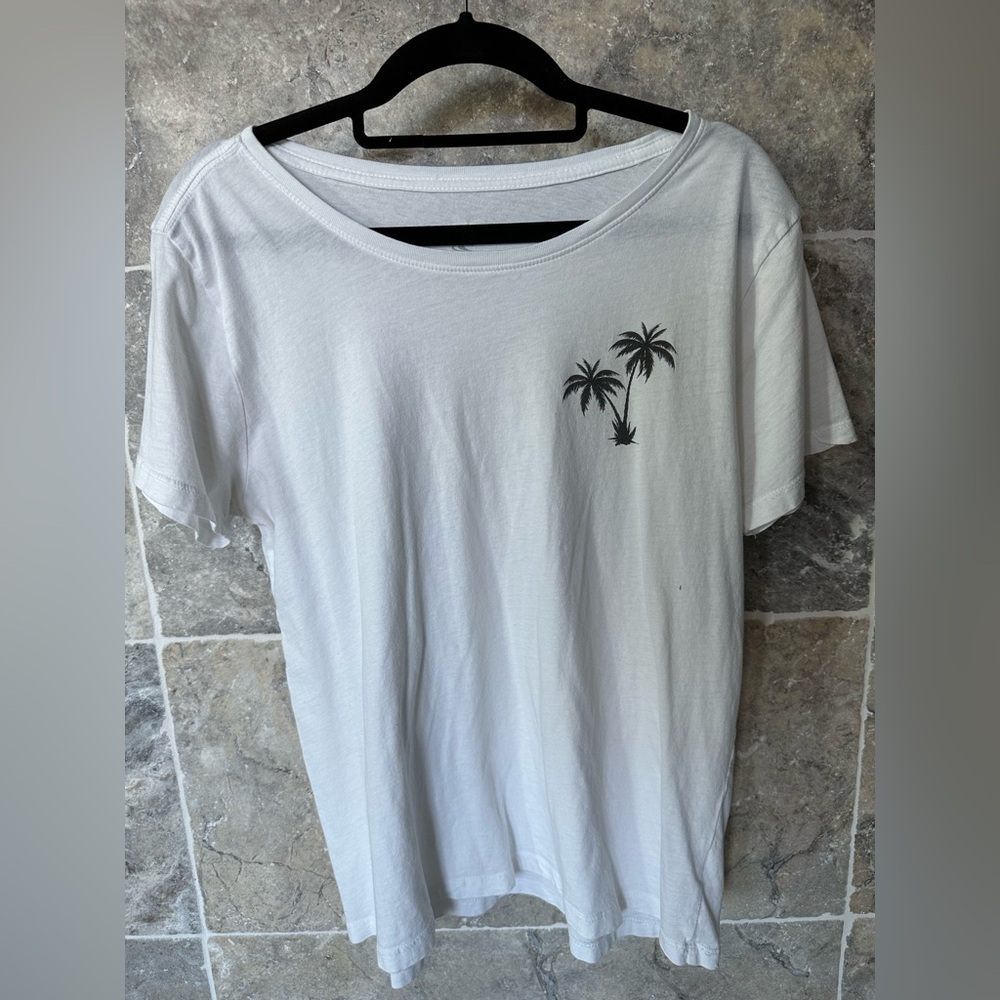 O’NEILL Ladies Women’s Size Small White with Black Palm Trees Tee Shirt